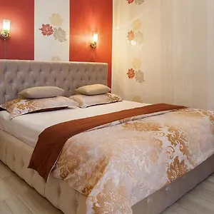 https://queens-apartments4.hotelslviv.net